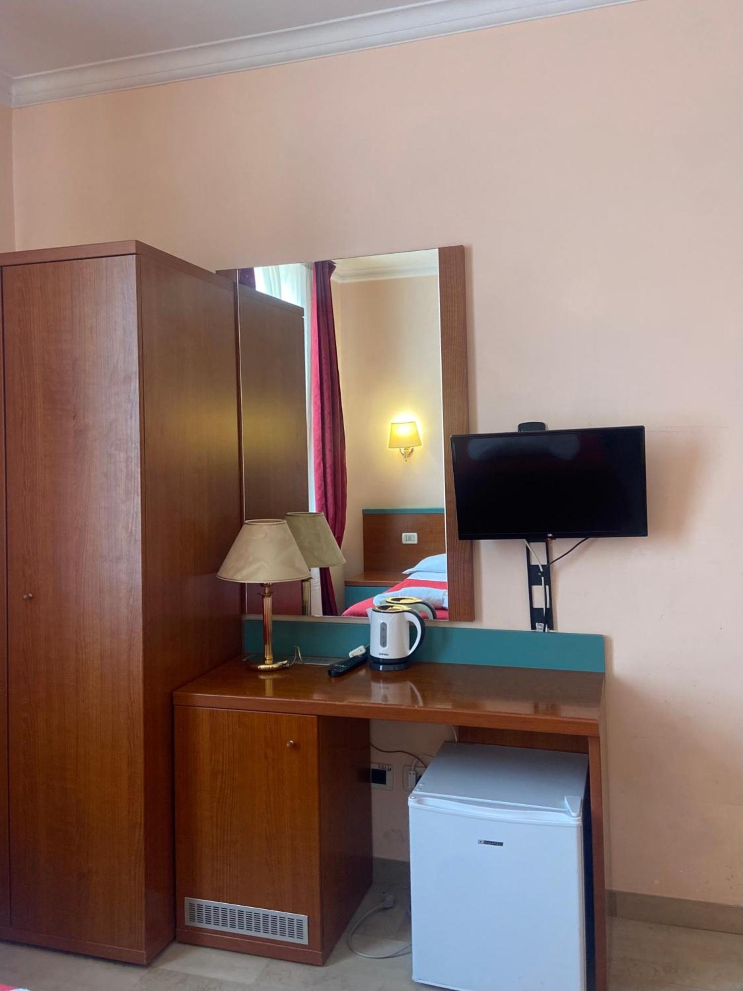 Hotel Center 3 — Foto 1